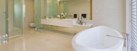 Qué suelo colocar en el baño